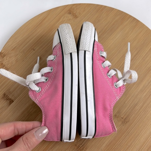 Converse ALL-STAR Pink Low Tops Lace Up Sneakers Girls Size 7 Toddler/Baby - Picture 9 of 10